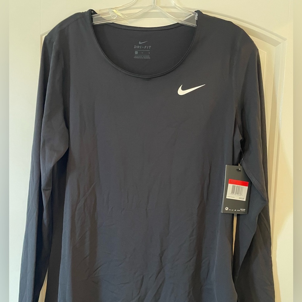 NWT Women’s Nike Black Long Sleeve Pro Dri-FIT Athletic Shirt Size Large
